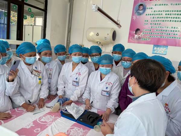【喜訊】普洱市人民醫(yī)院泌尿外科楊勇專家團隊工作站落戶景谷中醫(yī)醫(yī)院(圖15)